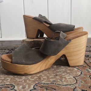 Suede wooden heels